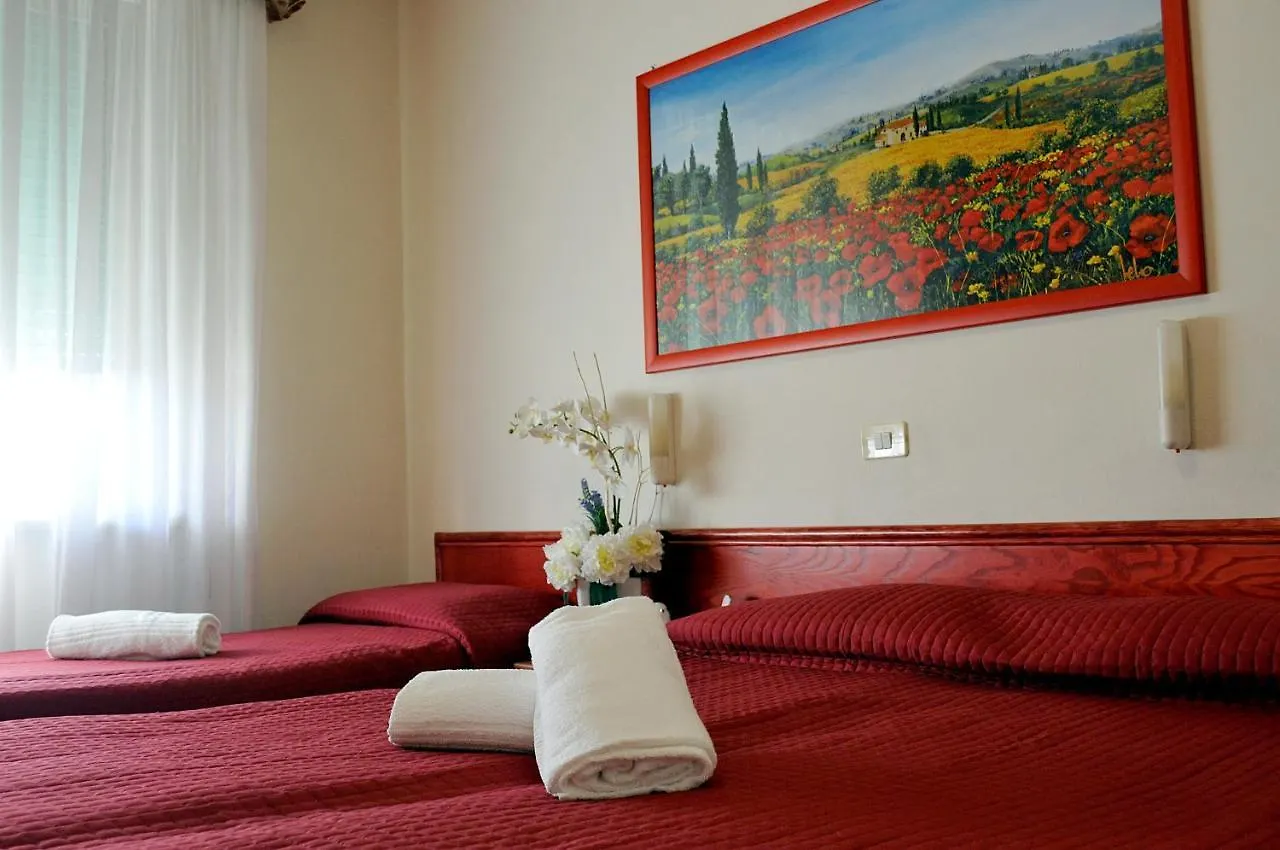 Hotel Liu Lido di Camaiore 3*,